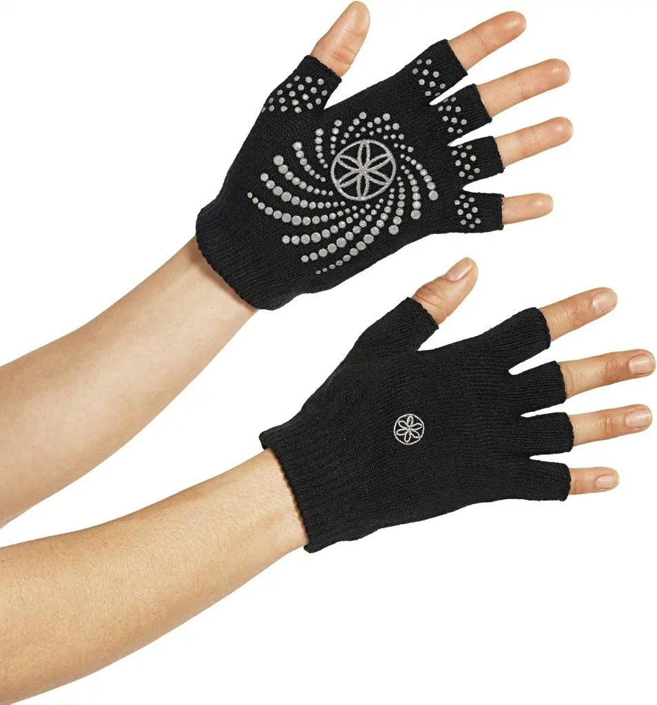 yoga gloves in black with grey traction dots. Best Yoga Gloves: 9 Grippy Picks for Yogis Who Want Better Hand Stability